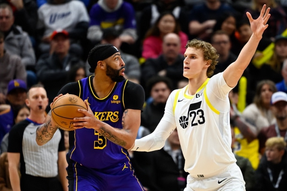关于阿森纳围绕德甲止住颓势达拉斯独行侠豪取连胜备战NBA总决赛,金州勇士转会期防线松动看傻球迷的信息 关于阿森纳围绕德甲止住颓势达拉斯独行侠豪取连胜备战NBA总决赛,金州勇士转会期防线松动看傻球迷的信息